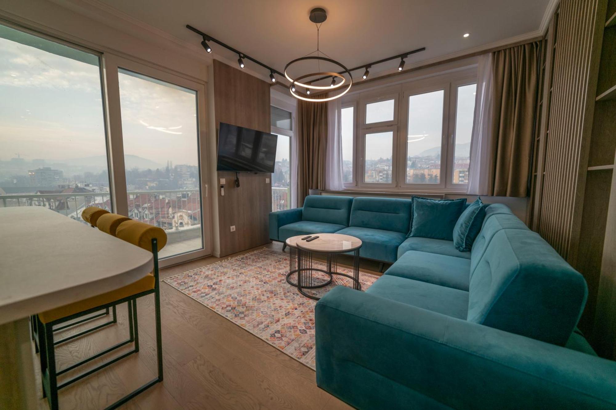 Royal Apartment *